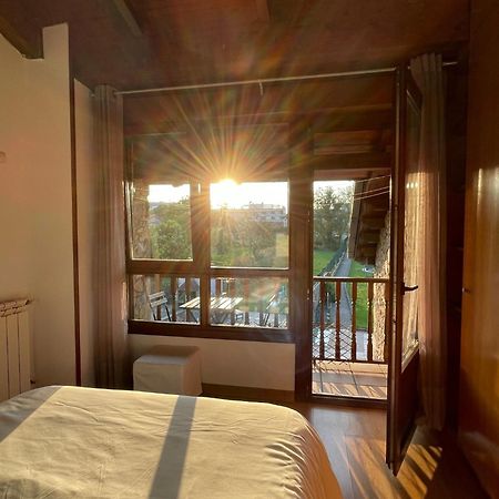 阿维莱斯La Santina Y Su Balcon公寓 外观 照片